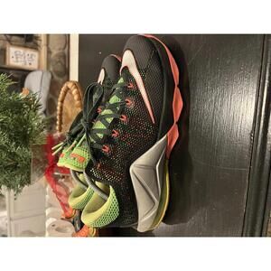 Nike LeBron 12 Low 'Remix'